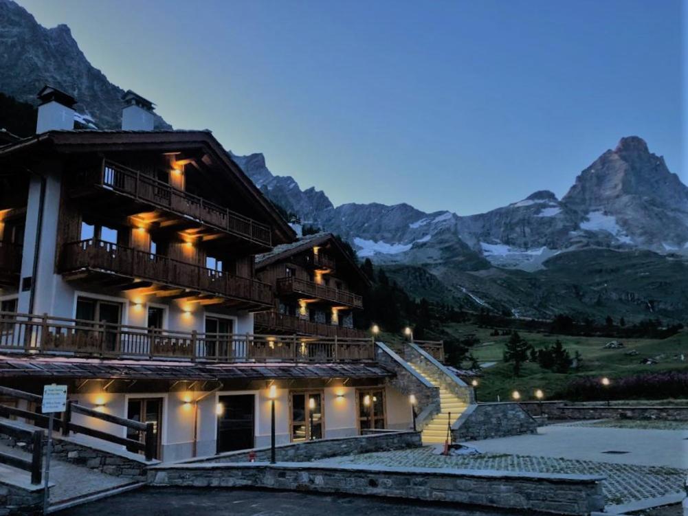 3 Chalets Aparthotel Breuil-Cervinia Dış mekan fotoğraf