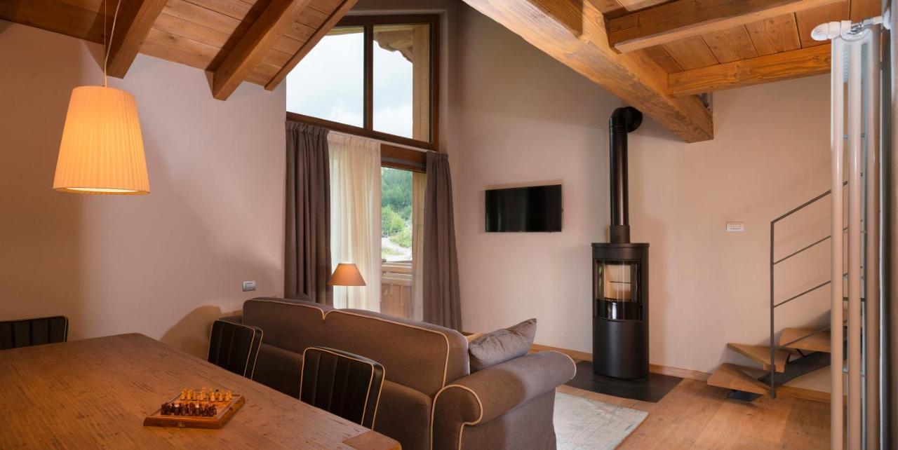 3 Chalets Aparthotel Breuil-Cervinia Dış mekan fotoğraf
