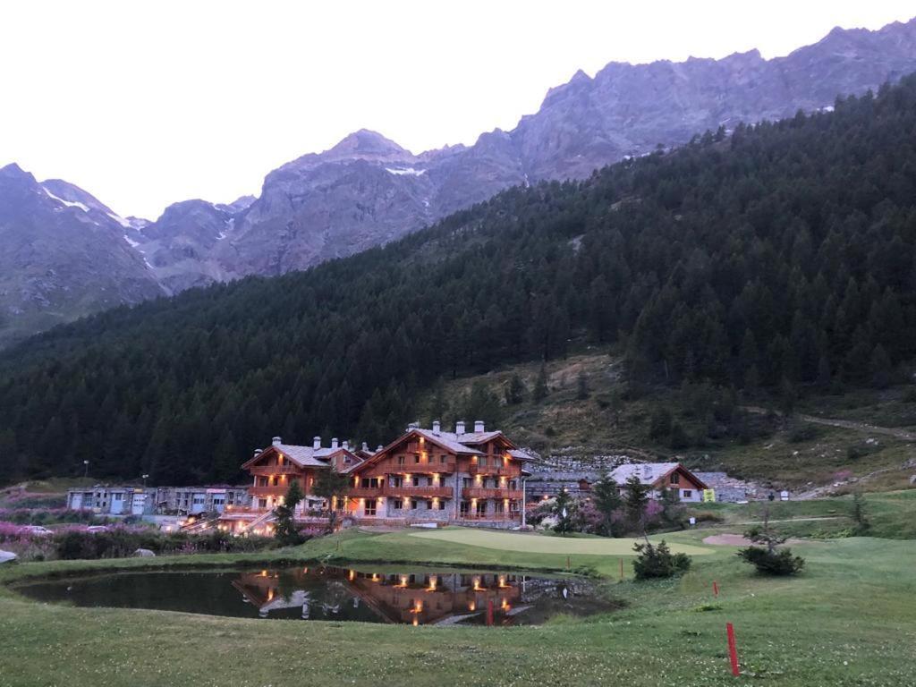 3 Chalets Aparthotel Breuil-Cervinia Dış mekan fotoğraf