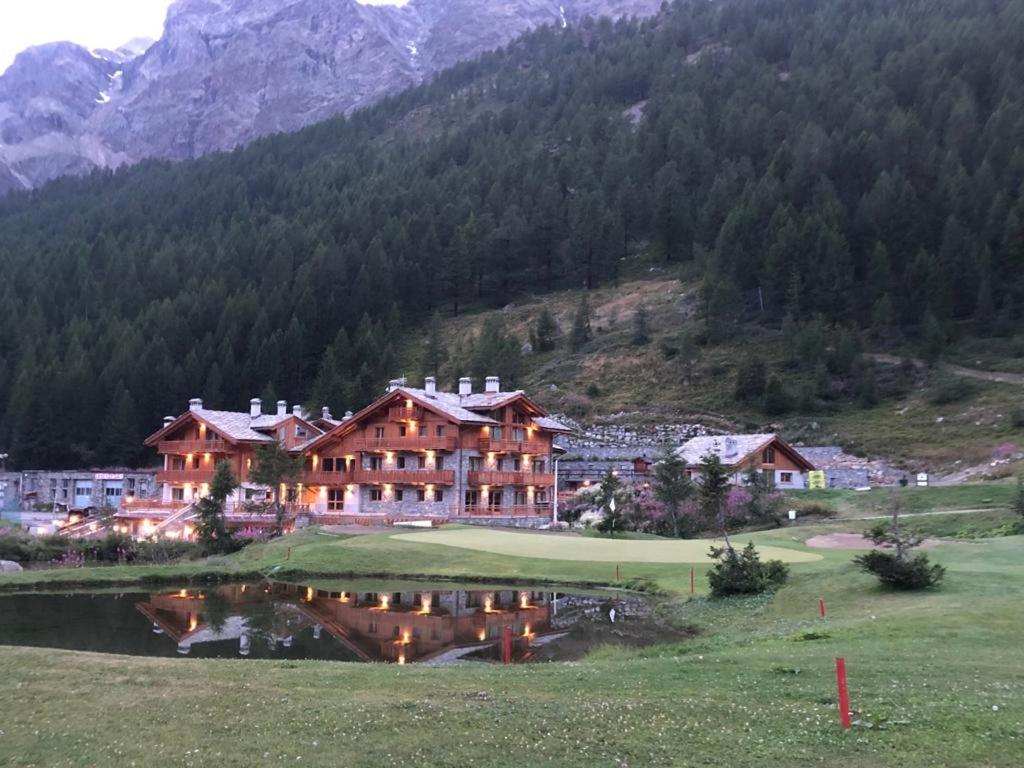 3 Chalets Aparthotel Breuil-Cervinia Dış mekan fotoğraf